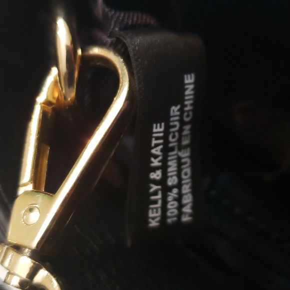 KELLY AND KATIE PURSE - Picture 6 of 6